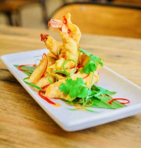 Crispy prawn wonton